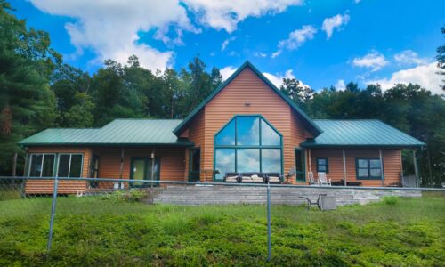 Lakefront Home with 60 Acre Lake in Central WI!