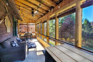 Log Home and 30x40 Garage on 5.65 Acres in Kickapoo River Valley!