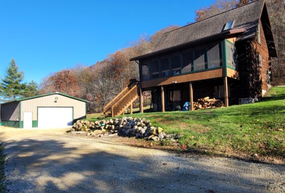 Log Home and 30x40 Garage on 5.65 Acres in Kickapoo River Valley!
