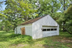 Prime lakefront land for sale in west-central Wisconsin